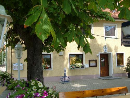 Assos Hotel Asbach-Bäumenheim Eksteriør billede